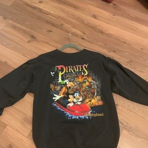 Vintage Disney pirates of the Caribbean sweatshirt